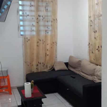 Le T2 Tranquille Apartment กูรู ภายนอก รูปภาพ