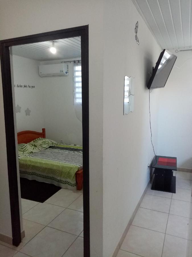 Le T2 Tranquille Apartment กูรู ภายนอก รูปภาพ